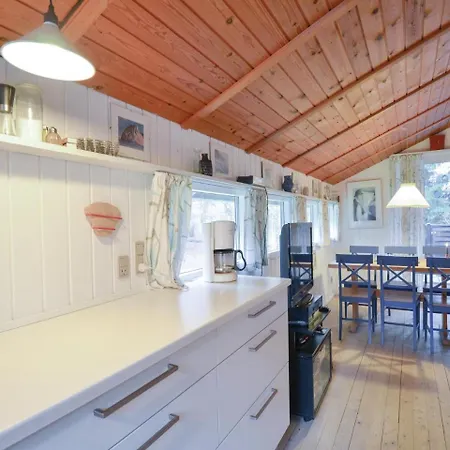 Three-bedroom Holiday In Ebeltoft